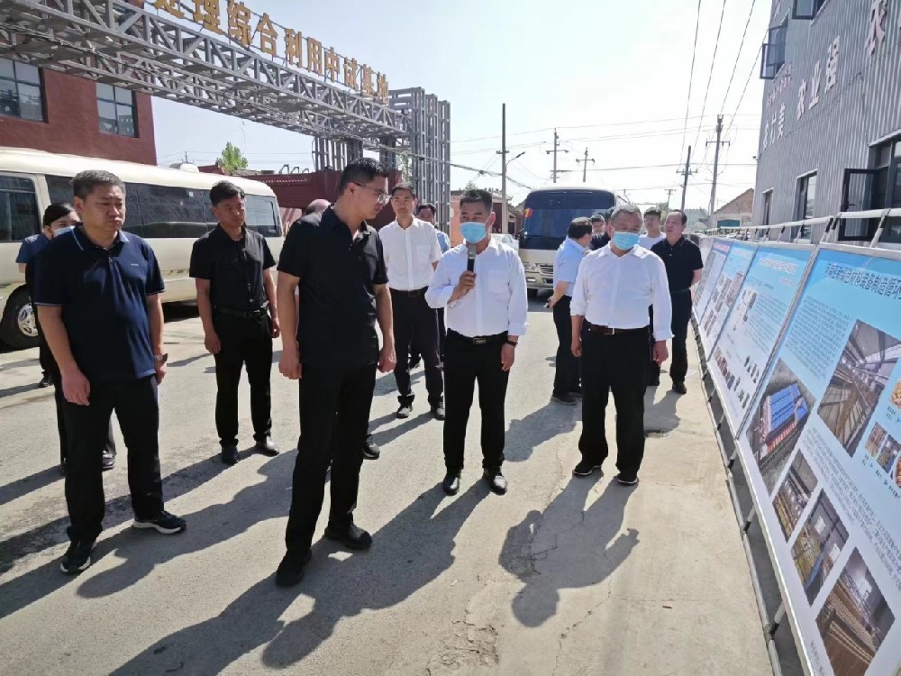 縣領(lǐng)導調(diào)研有機腐竹產(chǎn)業(yè)發(fā)展工作