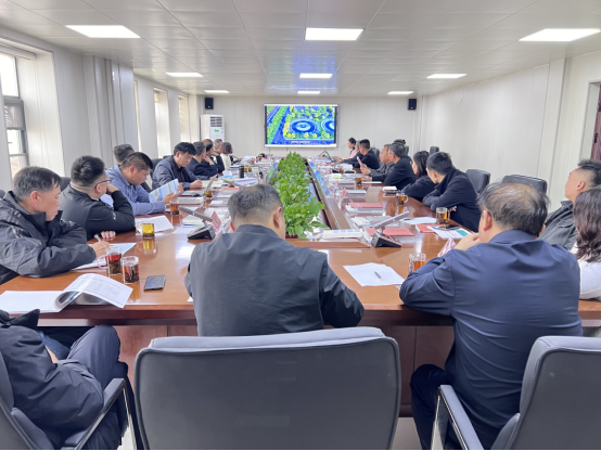 河南省綠色發(fā)展協(xié)會(huì)代表團(tuán)及多地代表考察亞新智能大宗固廢“零”碳利用基地